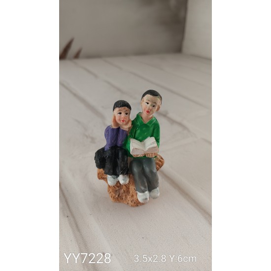 YY7228 Ders Çalışan Öğrenci Teraryum Obje Silikon Kalıp