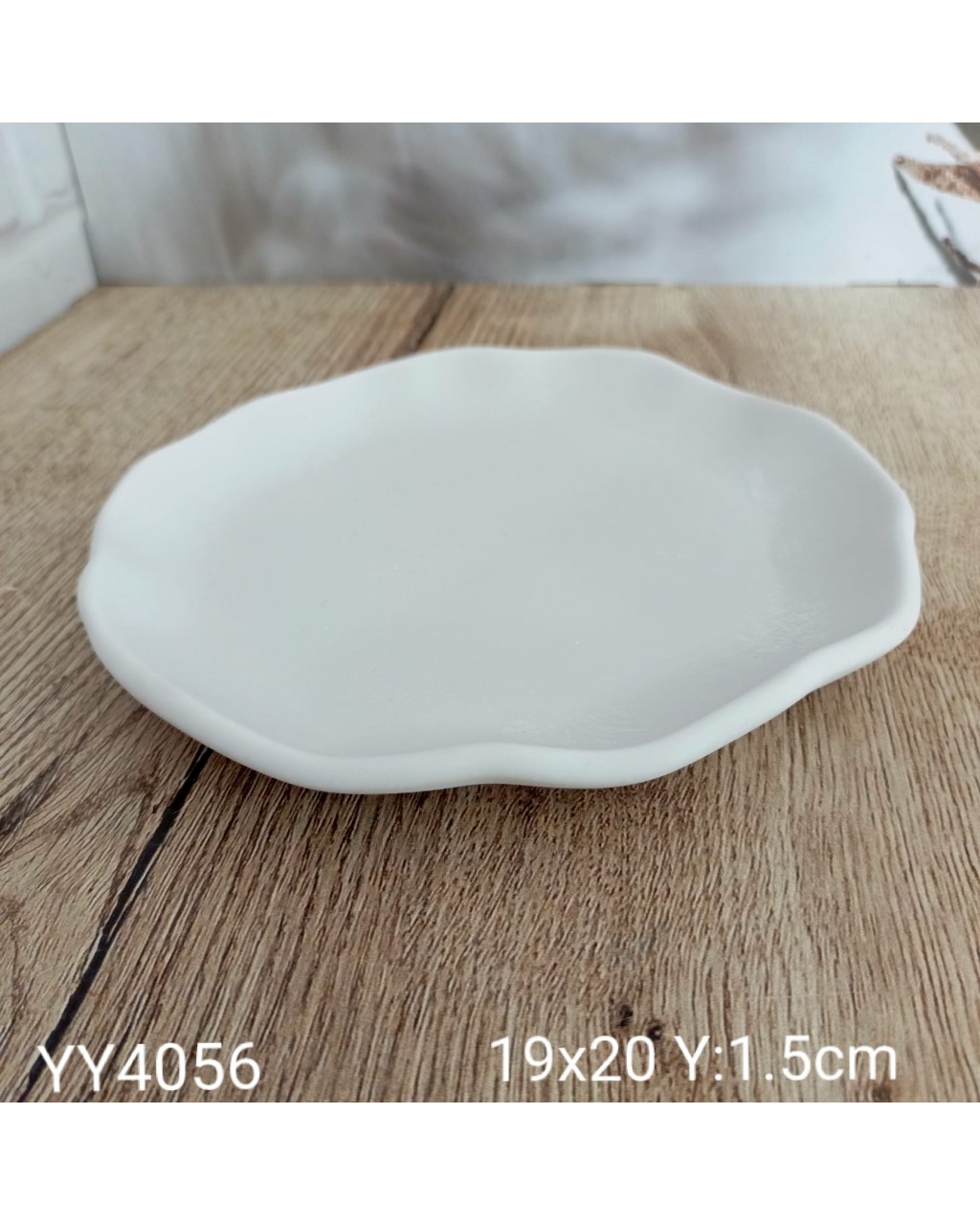 YY4056 Kenarları Dalgalı Yuvarlak Tabak