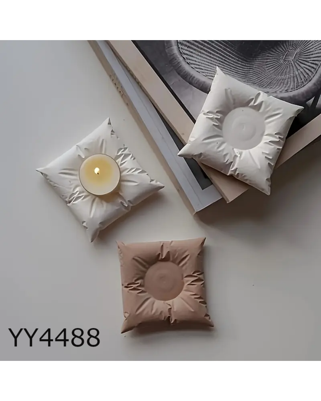 YY4488 Minder Figürlü Mumluk Silikon Kalıbı: Rahatlık ve Estetiği Bir Araya Getiren Hediye! YY4488 Minder Figürlü Mumluk Silikon Kalıbı: Rahatlık ve Estetiği Bir Araya Getiren Hediye!