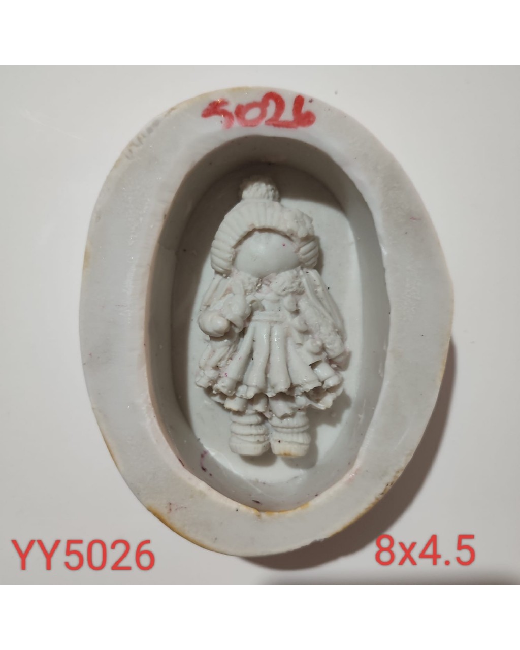 YY5026 - ŞAPKALI KIZ - SİLİKON KALIP