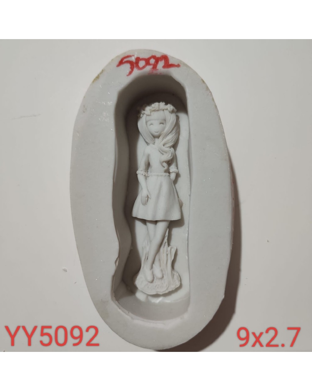 YY5092 - ÇİÇEK TAÇLI KIZ - SİLİKON KALIP