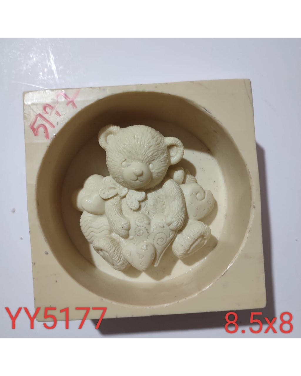 YY5177 - KALPLER İÇİNDE OTURAN AYI - SİLİKON KALIP