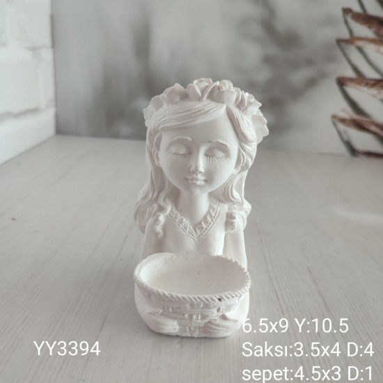 YY3394-Lokumcu Kız Taçlı