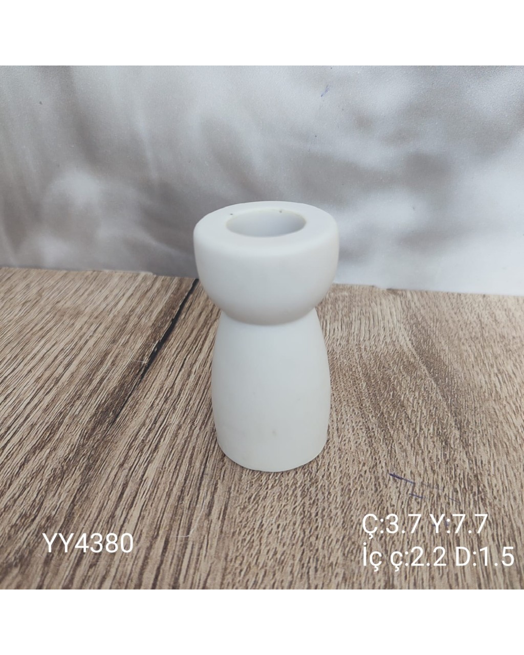 YY4380 MUMLUK ŞAMDAN SİLİKON KALIP