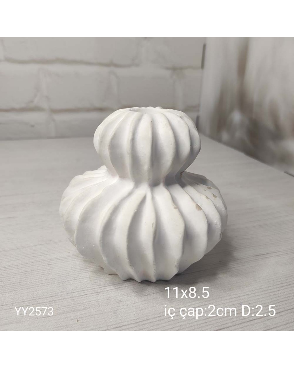 YY2573 Çizgili Eğri Vazo Silikon Kalıp