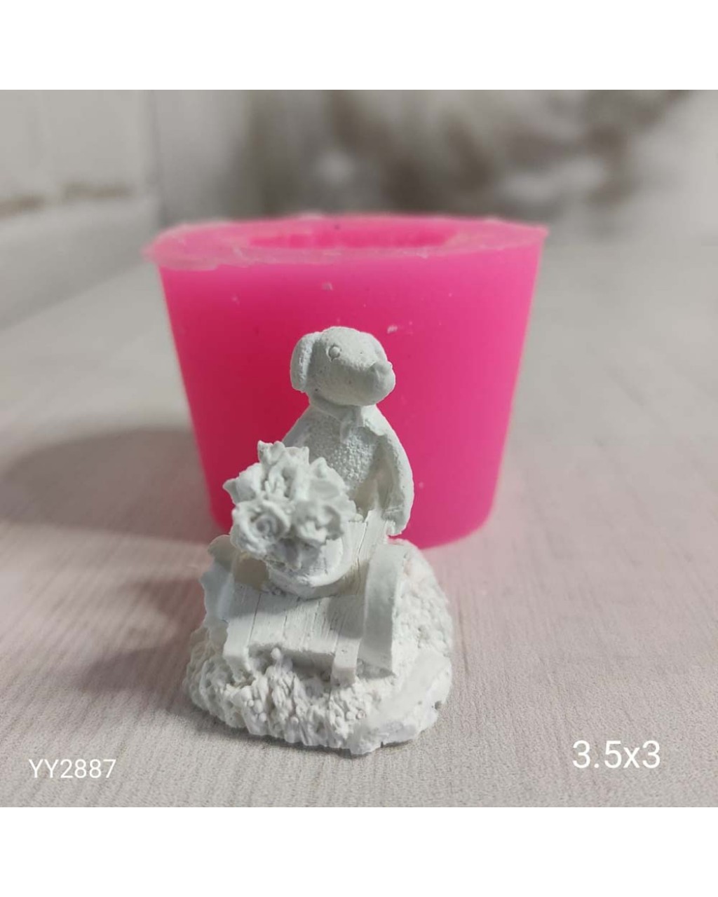 YY2887 Teraryum Araba Süren Köpek Silikon Kalıp