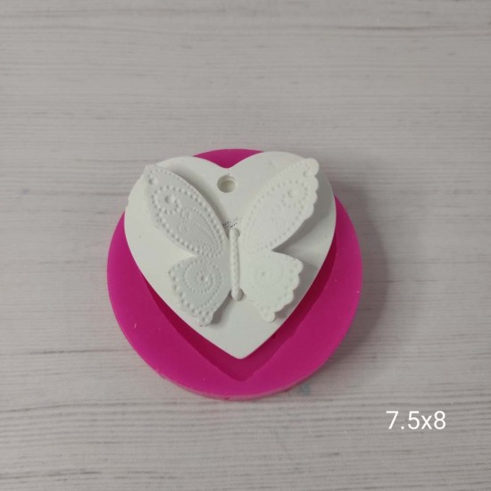 YY0122 Kalp Üzeri Kelebekli Silikon Kalıp