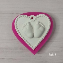 YY0123-Kalp Kenarı Noktalı Bebek Ayaklı Silikon Kalıp-8x8,5