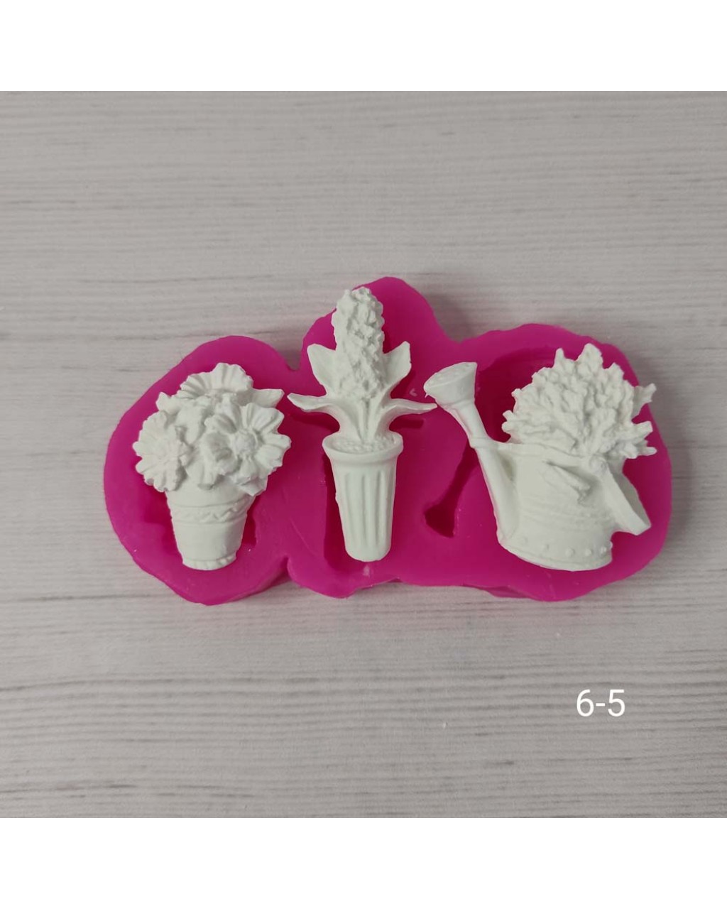 YY0181 Üçlü Saksıda Çiçekler Silikon Kalıp YY0181 Üçlü Saksıda Çiçekler Silikon Kalıp