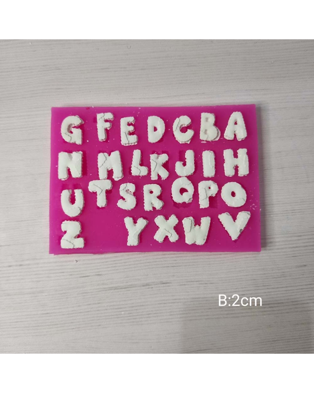 YY0215 Yamalı Harf Silikon Kalıp