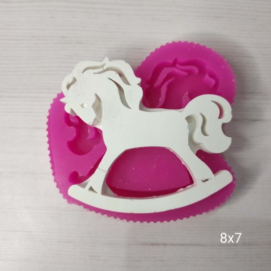 YY0300 Sallanan At Silikon Kalıp