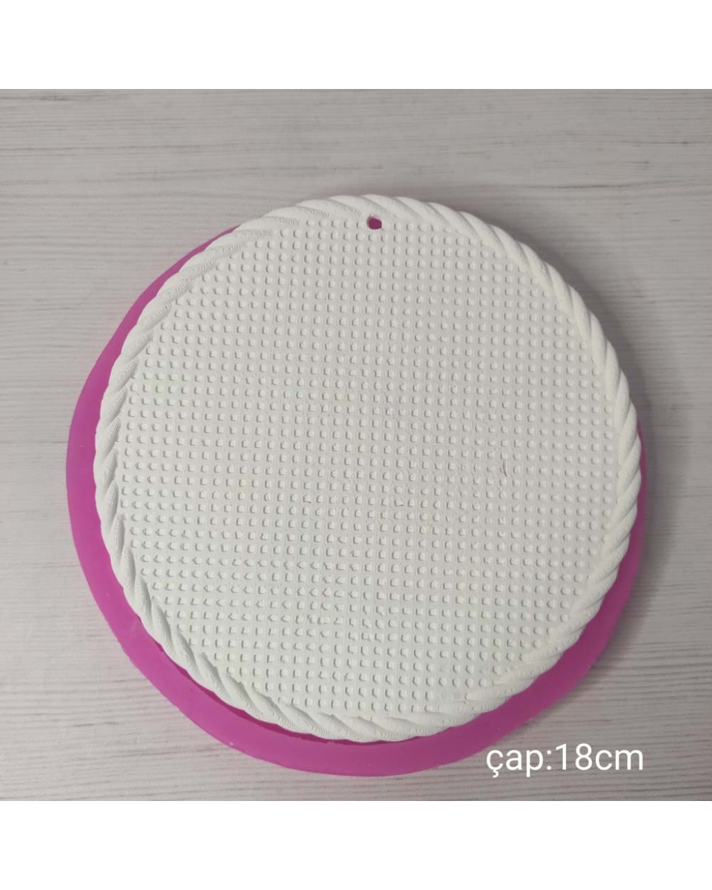 YY0509 Kenarları Burgulu Ortası Dokulu Yuvarlak Silikon Kalıp