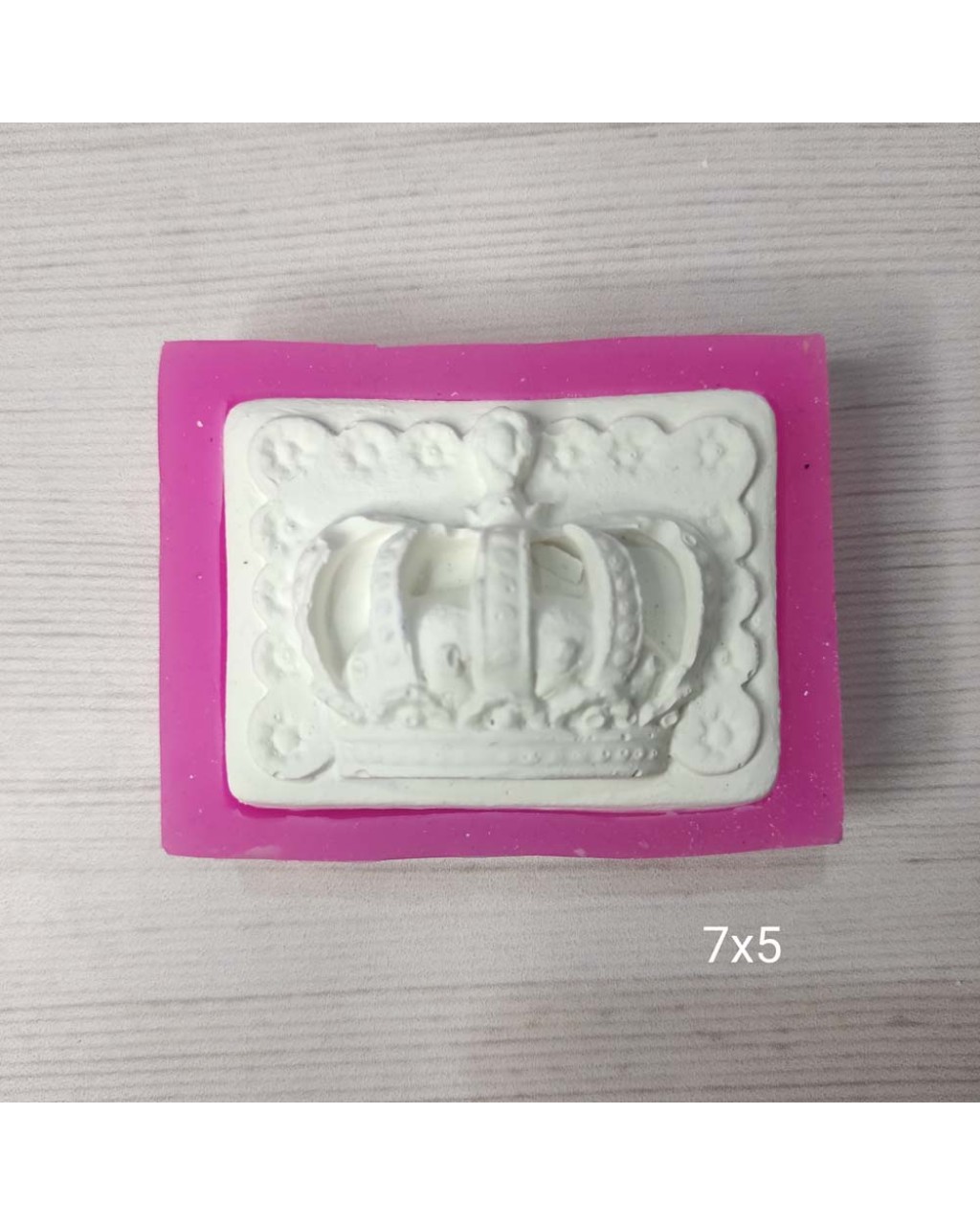 YY0662 Kral Taçlı Dikdörtgen Magnet Silikon Kalıp