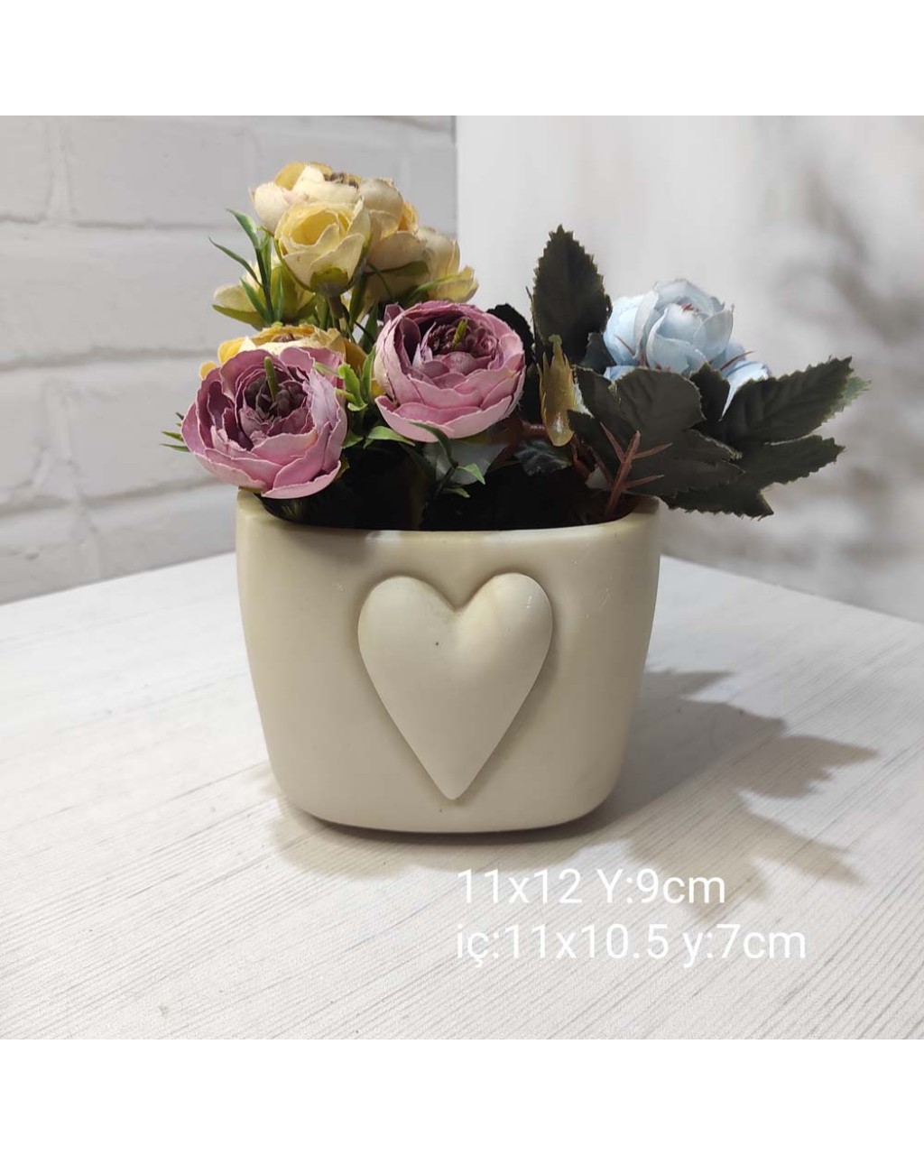 YY1467 Kalp Saksı Silikon Kalıp – Romantik ve Şık Dekoratif Hediye! YY1467 Kalp Saksı Silikon Kalıp – Romantik ve Şık Dekoratif Hediye!