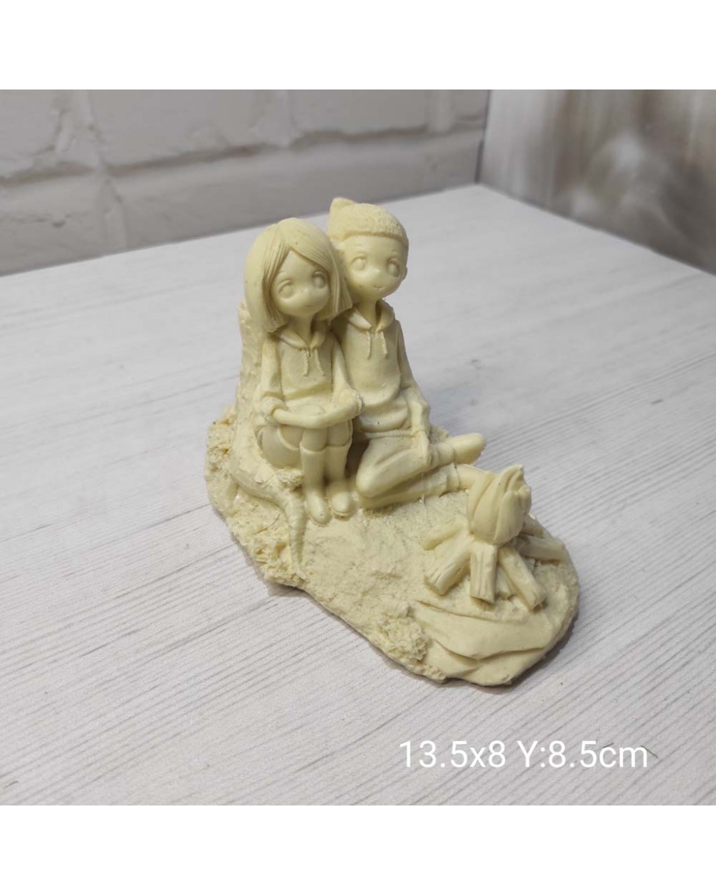 YY1488 Odun Ateşinde Oturan Sevgili Çift Biblo Silikon Kalıp – Romantik ve Sıcak Dekoratif Hediye! YY1488 Odun Ateşinde Oturan Sevgili Çift Biblo Silikon Kalıp – Romantik ve Sıcak Dekoratif Hediye!