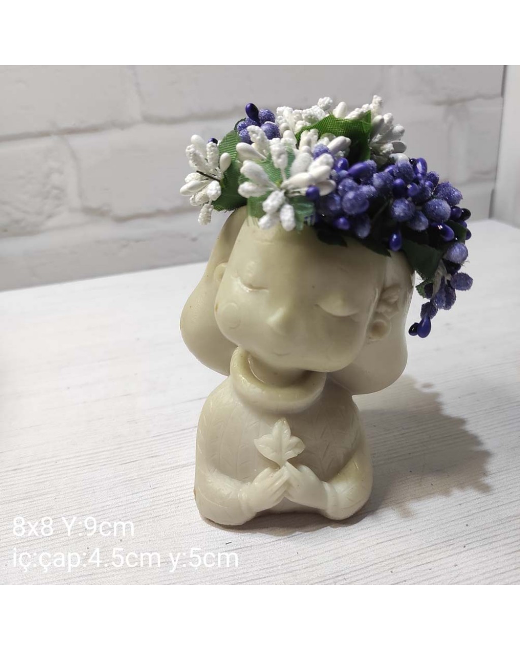 YY1580 Elinde Yaprak Tutan Kız Saksı Silikon Kalıp – Doğal ve Zarif Dekoratif Tasarım! YY1580 Elinde Yaprak Tutan Kız Saksı Silikon Kalıp – Doğal ve Zarif Dekoratif Tasarım!