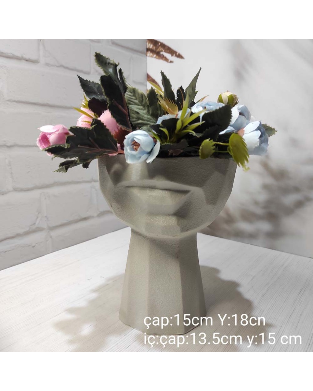 YY1622 Modern Yüz Figürlü Saksı Silikon Kalıp – Şık ve Estetik Dekoratif Tasarım!