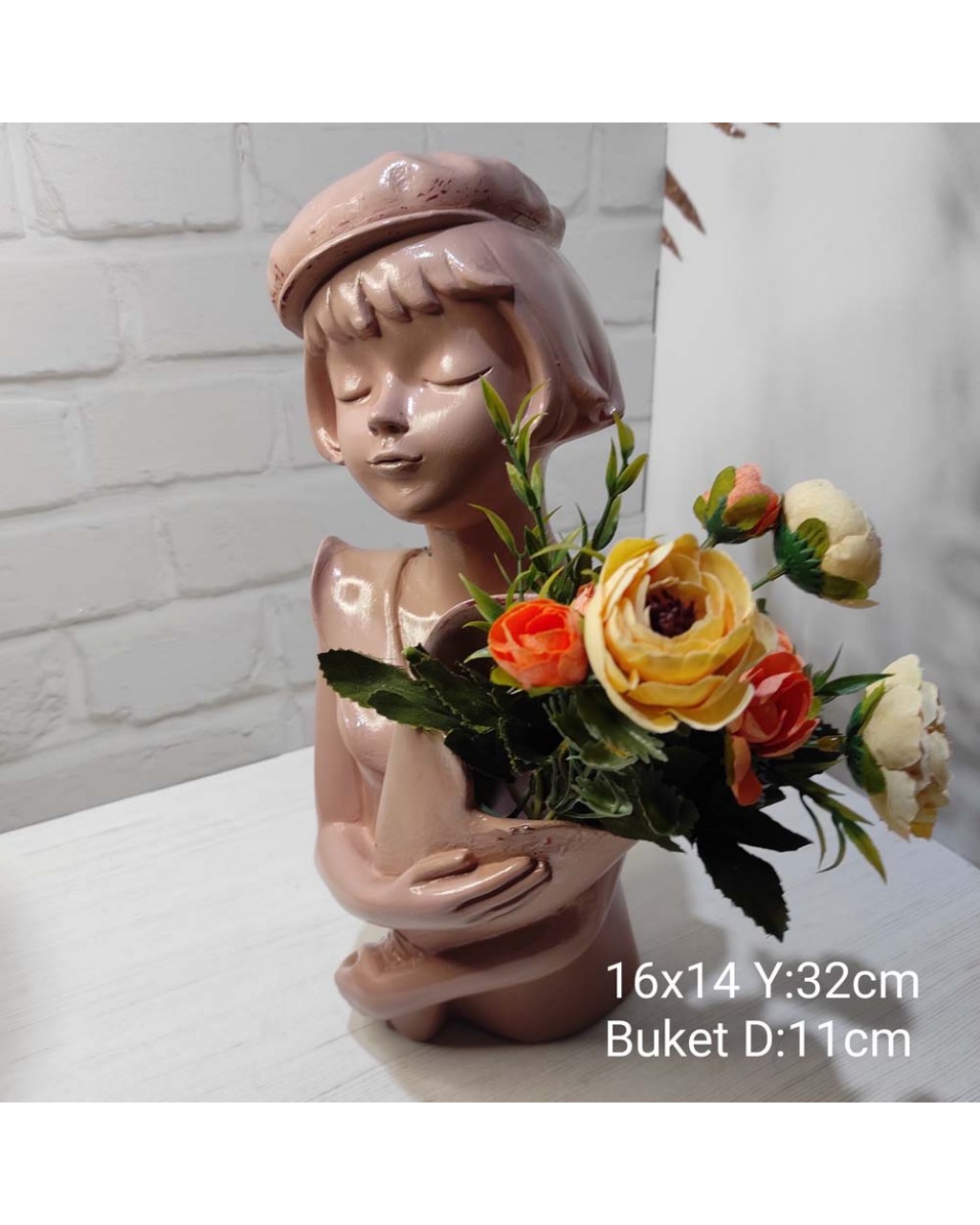 YY1662 Buketli Kız Kepli Şapkalı Silikon Kalıp – Zarif ve Şık Dekoratif Tasarım!