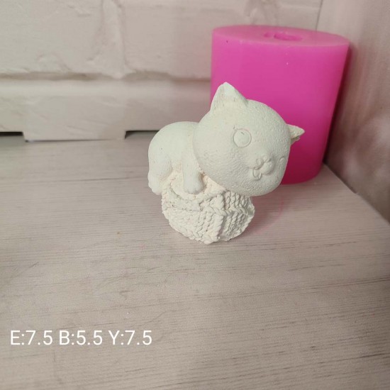 YY1994-Yumak İple Oynayan Kedi Yüz Üstü Yatan Silikon Kalıp